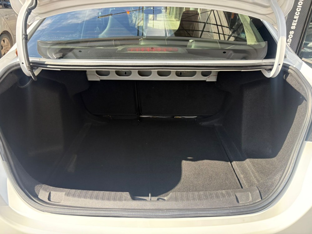 Chevrolet Onix Premier — foto 11